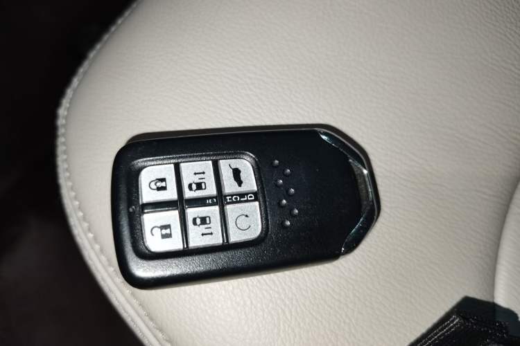 Used Honda Elysion 2022 2.0L eHEV Luxury Edition