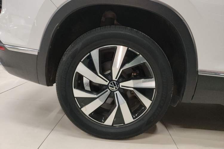 Used Volkswagen Tayron 2021 330TSI Two-Wheel Drive Luxury Smart Connectivity Version