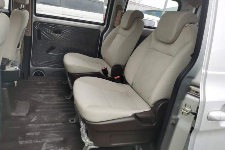 Used Wuling Hongguang V 2022 1.5L Enjoy Edition Electric-Powered LAR