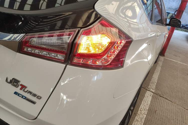 Used Luxgen U6 SUV 2017 1.8T Enhanced Charm Edition