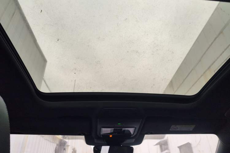 Used Volkswagen Tiguan L 2024 PRO 380TSI Four-Wheel Drive R-Line Prestige Edition
