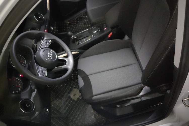 Used Audi Q2L 2018 35 TFSI Launch Exclusive Edition China VI
