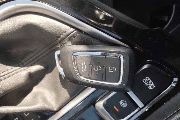 Used Dongfeng Aeolus AX7 2019 1.6T Automatic AI Navigation Model China V Standard
