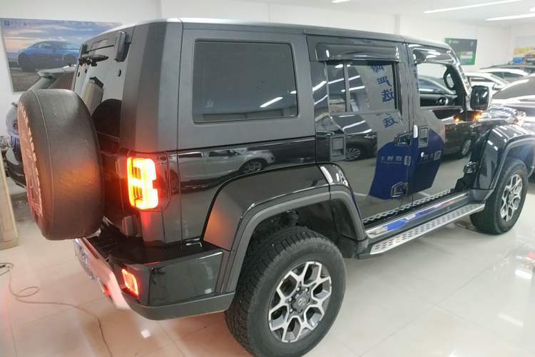 Used  BJ40 2019 PLUS 2.3T Automatic Four-Wheel Drive Premium Edition China VI
