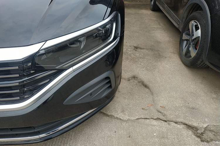 Used Volkswagen Passat 2024 380TSI Dragon Edition
