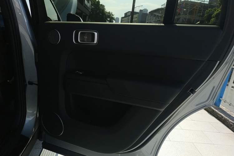 Used Li Auto L9 2022 Max model
