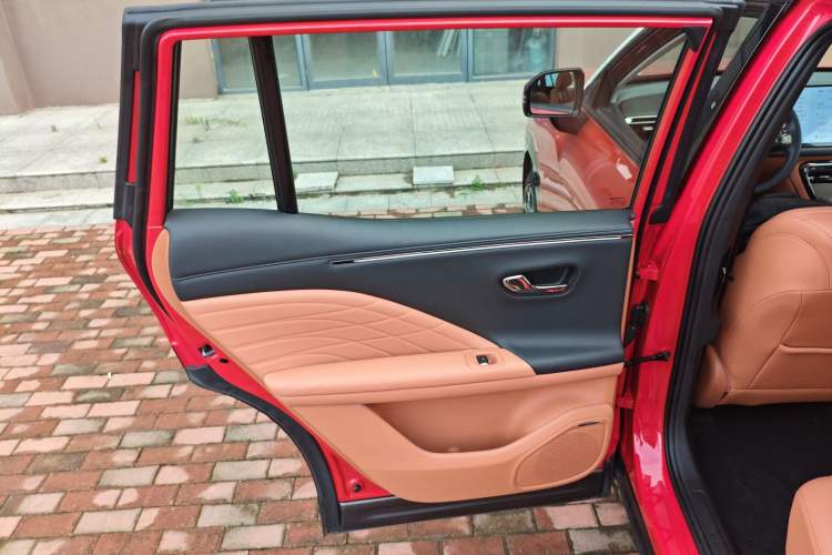 Used AION V 2024 Aion Tyrannosaurus 650 LiDAR Edition
