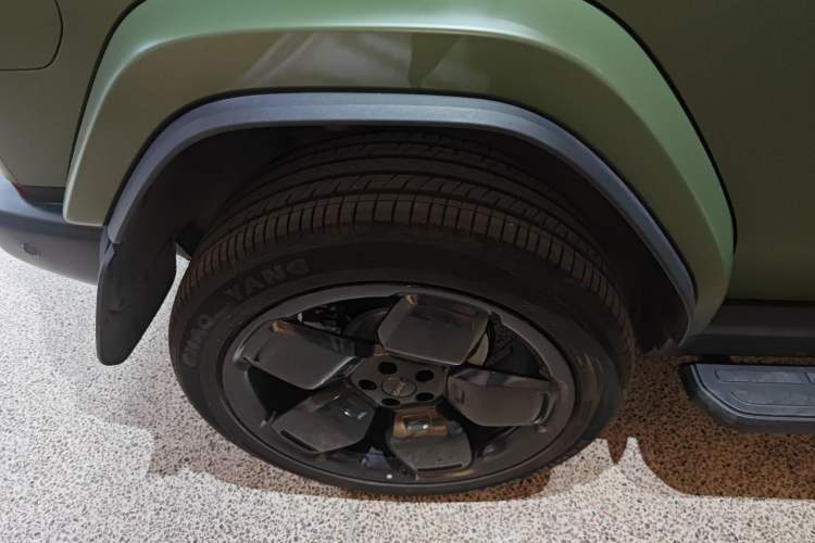 Used iCAR V23 2025 501 Four-Wheel Drive Intelligent Driving Version
