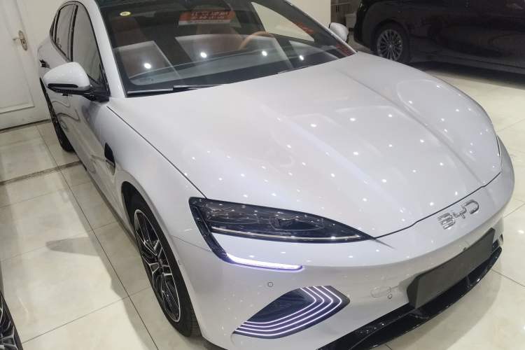 Used BYD Seal 2025 Revised Version 650 Intelligent Driving Edition

