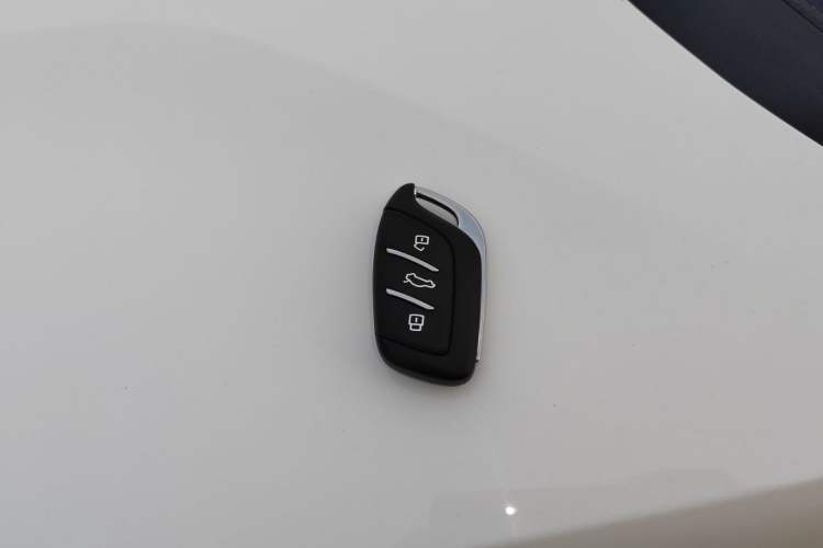 Used Roewe i5 2023 1.5L CVT Luxury Edition
