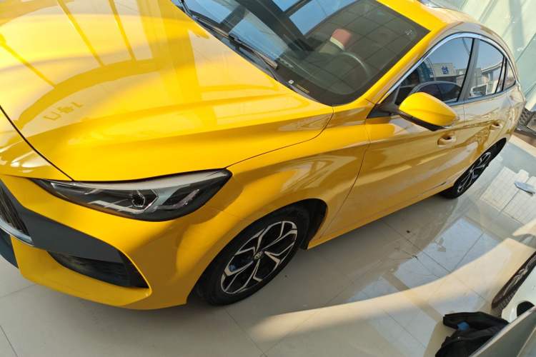 Used MG 5 2022 180 DVVT CVT Youth Luxury Edition
