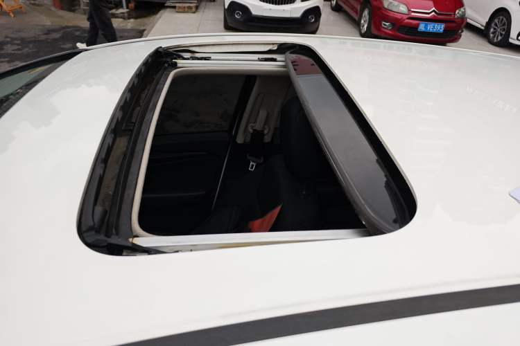 Used Honda Fit 2016 1.5L LXS CVT Comfort Sunroof Version
