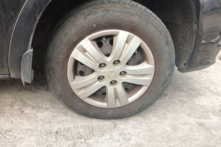 Used FORTHING Lingzhi 2019 M5L 1.6L 7-Seater Base Model China VI Standard