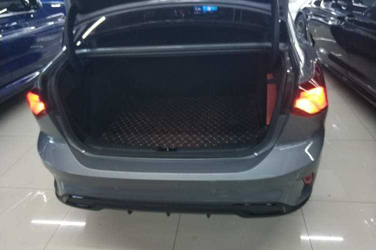 Used Ford Focus 2022 Sedan EcoBoost 180 Automatic Performance Edition
