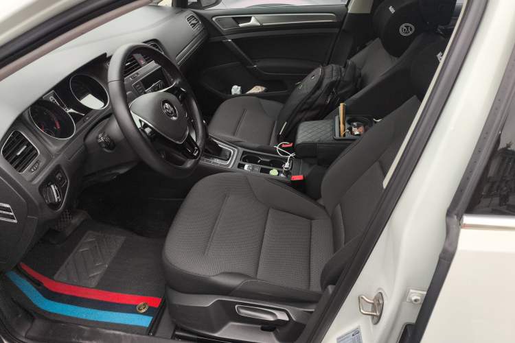 Used Volkswagen Golf 2016 1.6L Automatic Comfort Model
