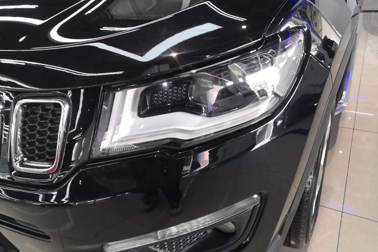 Used Jeep Compass 2017 200T Automatic Family Edition