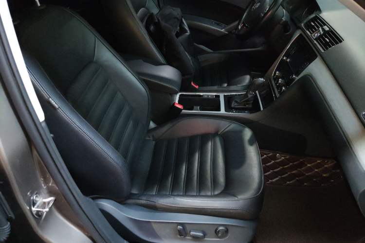 Used Volkswagen Passat 2015 1.8TSI DSG Prestige Edition
