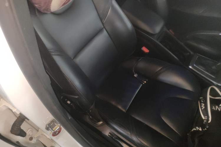 Used Volvo V40 2016 T3 Zhiyi Edition