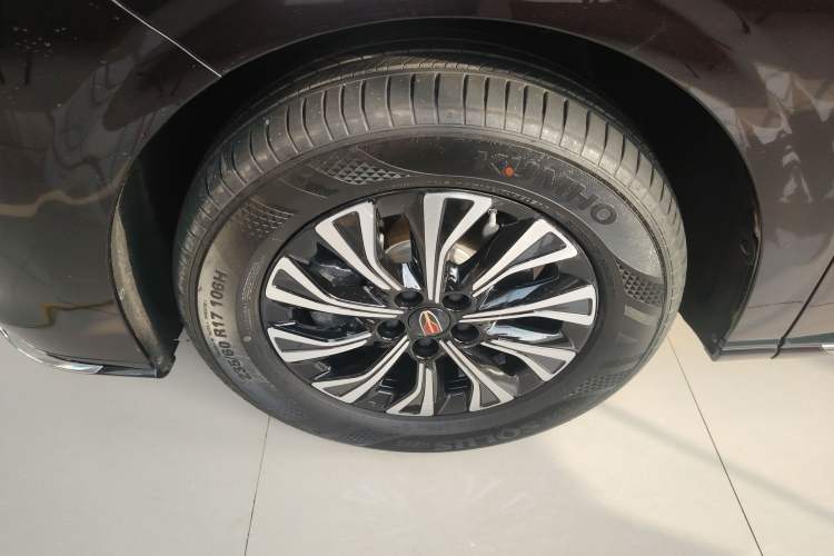 Used Hongqi HQ9 PHEV 2024 2.0T Four-Wheel Drive Business Edition
