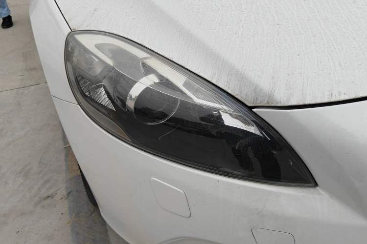 Used Volvo V40 2016 T3 Zhiyi Edition