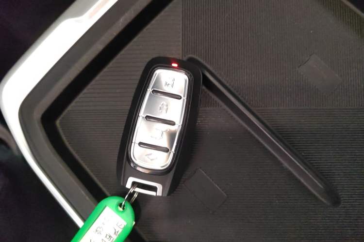 Used Venucia VX6 2024 520 Travel Edition
