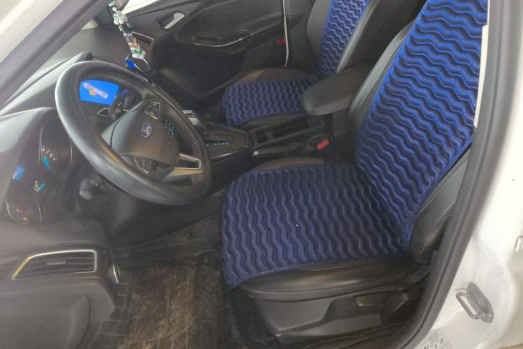 Used Ford Focus 2015 Sedan 1.6L Automatic Trend Model