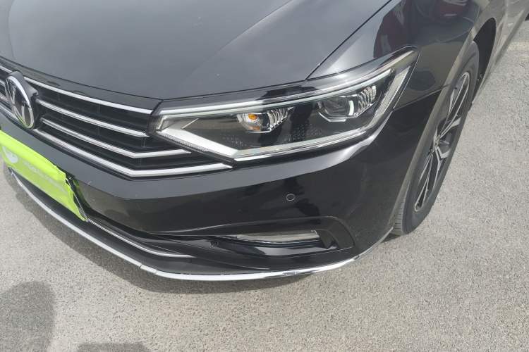 Used Volkswagen Magotan 2020 330TSI DSG Leading Model
