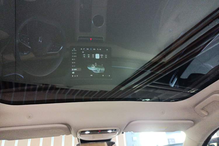 Used Hima AITO M5 2022 Extended-Range Four-Wheel Drive Performance Version
