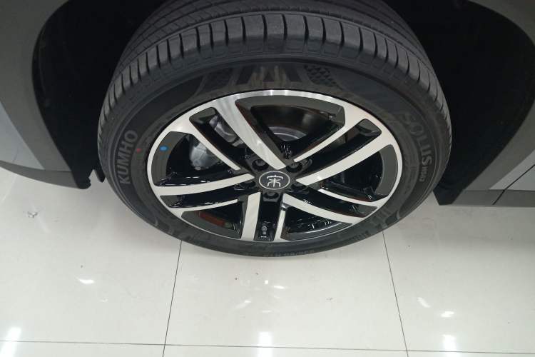 Used BYD Song L DM-i 2025 Intelligent Driving Version 112 km Leading Trim
