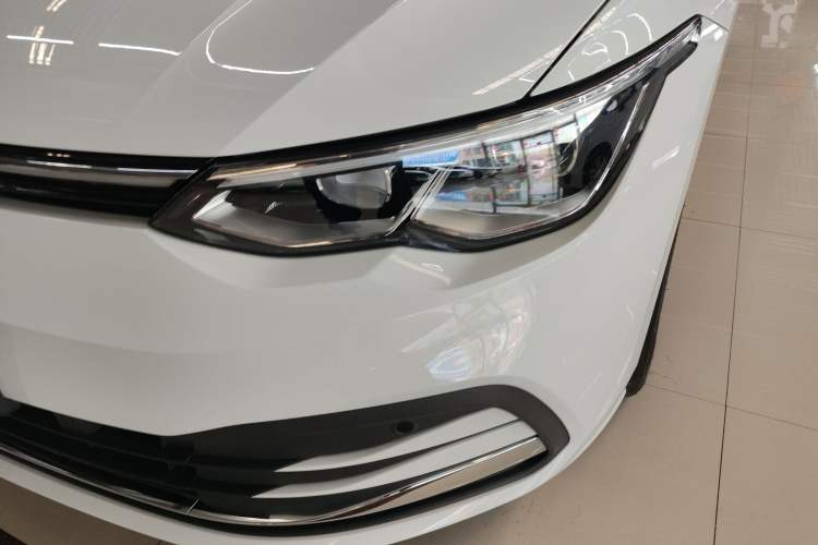 Used Volkswagen Golf 2023 200TSI DSG Pro
