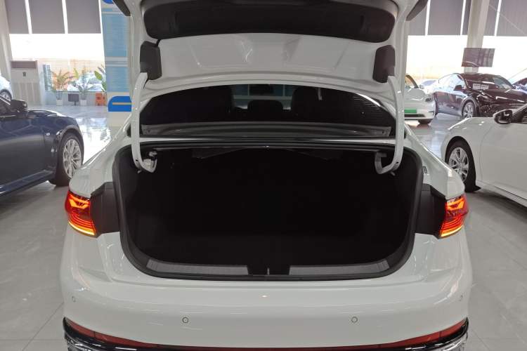 Used Volkswagen Sagitar 2023 300TSI DSG Excellence Edition
