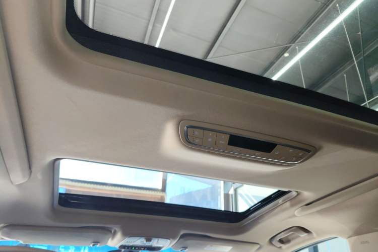 Used Buick GL8 2020 ES Land Cruiser 653T Flagship Model
