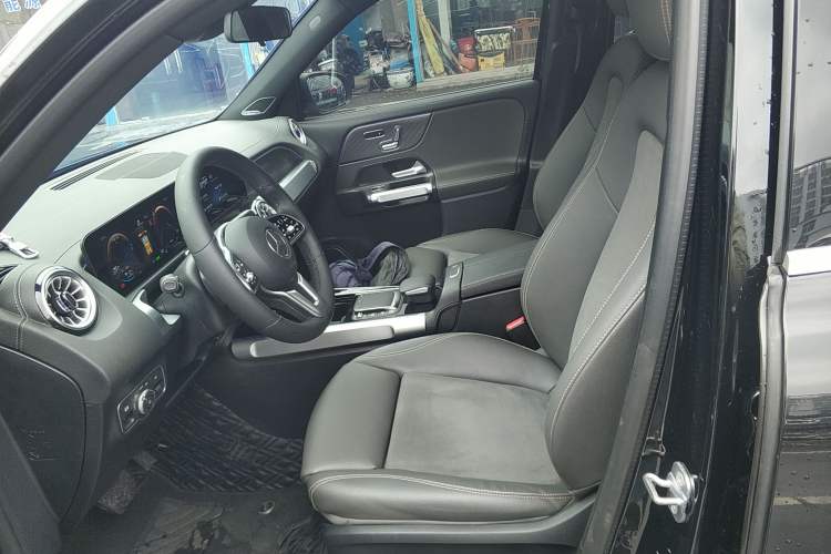 Used Mercedes-Benz EQB 2023-Year Restyled EQB 350 4MATIC