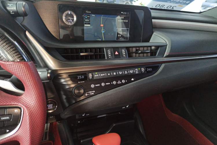 Used Lexus ES 2018 260 F SPORT China VI
