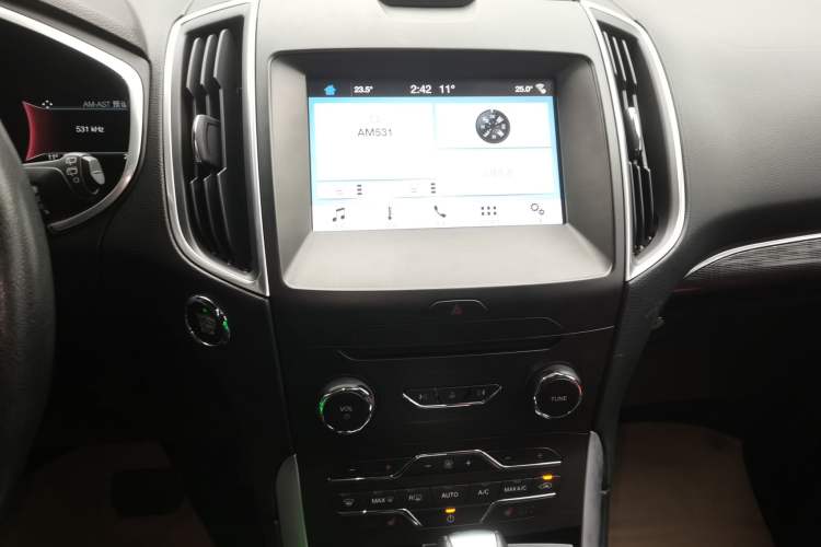 Used Ford Edge 2016 EcoBoost 245 Two-Wheel-Drive Titanium 7-Seater