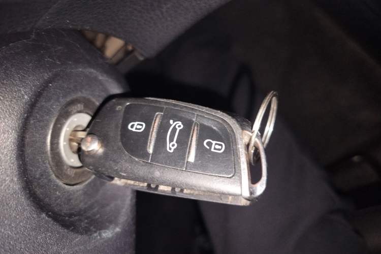 Used Toyota YARiS L 2021 X-Trail 1.5L CVT Leading Edition
