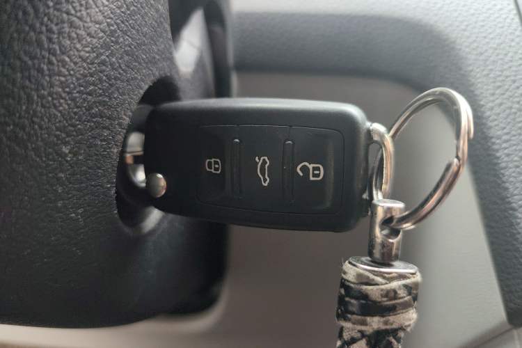 Used Skoda Rapid 2016 1.6L Automatic Front-Wheel Drive Model