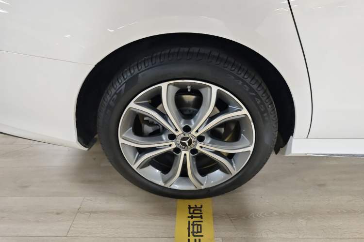 Used Mercedes-Benz E-Class 2020 Restyled E 300 L Sporty and Stylish Edition