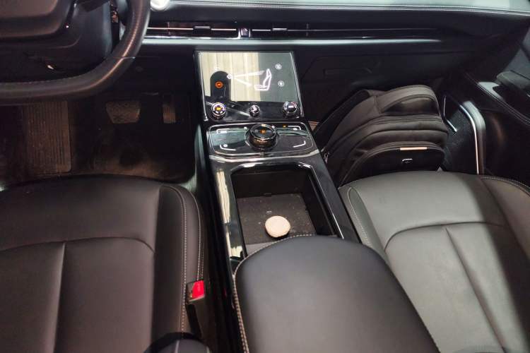 Used NETA U 2023 NETA U-Ⅱ 400 U Show Edition – Lithium Iron Phosphate
