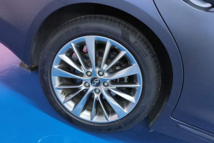 Used Infiniti Q50L 2018 2.0T Enjoyment Version China V Standard