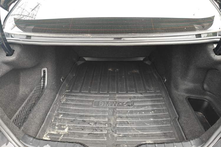 Used BMW 5 Series 2014 520Li Elegant Model
