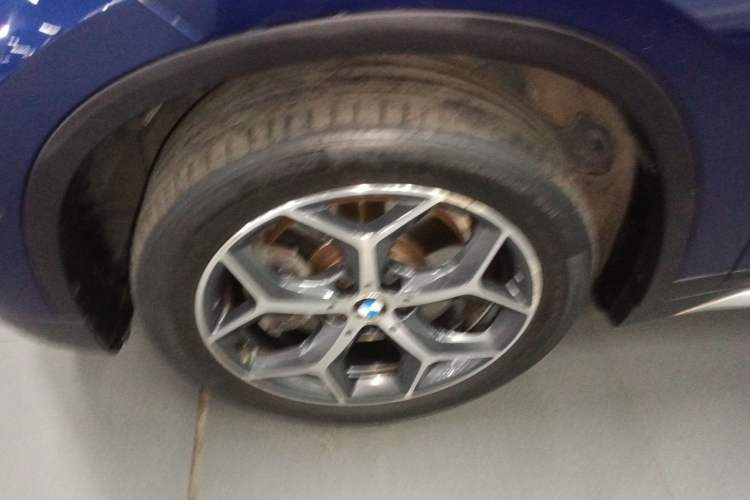 Used BMW X1 2016 xDrive20Li Luxury Model
