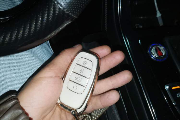 Used Hongqi H5 2018 30TD Smart Connect Dynamic Edition
