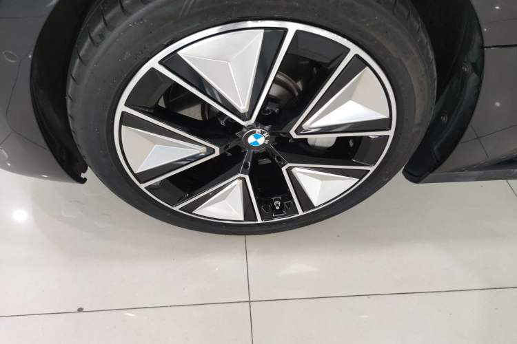 Used BMW i3 2025 eDrive 40 L Midnight Edition