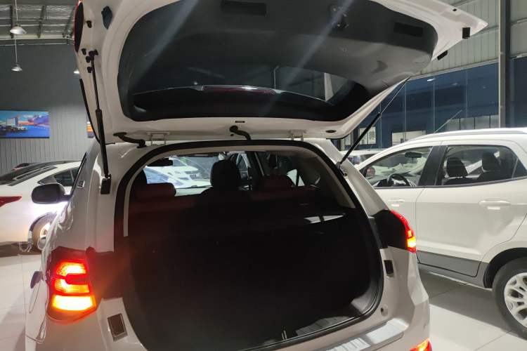 Used Haval H2 2017 Blue Label 1.5T Automatic Two-Wheel Drive Luxury Model
