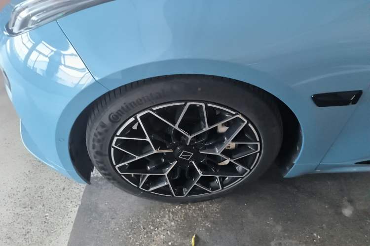 Used Zeekr 001 2025 YOU Edition 100 kWh All-Wheel Drive
