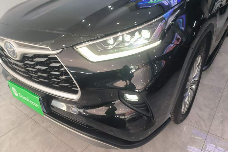 Used Toyota Highlander 2023 2.5L Smart Electric Hybrid Dual-Engine Four-Wheel Drive Prestige Version – 7 Seats
