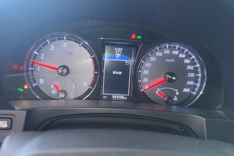 Used Toyota Crown 2015 2.0T Fashion Edition
