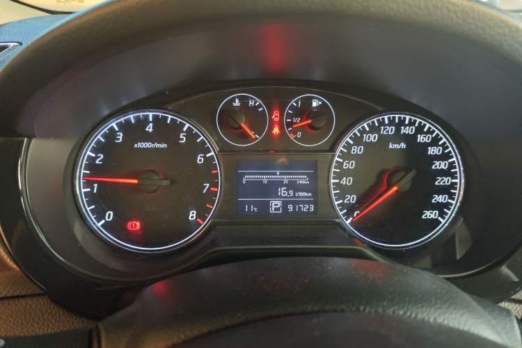 Used Nissan Tiida 2015 1.6T M-CVT GTS Limited Edition
