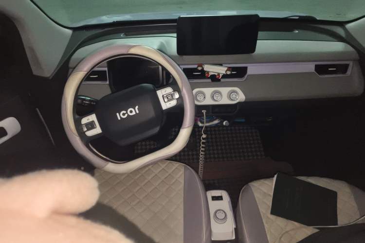 Used Chery QQ Ice Cream 2022 120km Conical Shape Lithium Iron Phosphate
